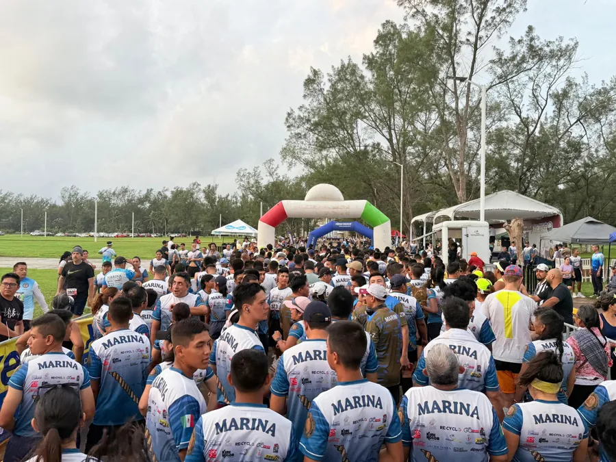Salida de una carrera con playeras de Re:Cycla